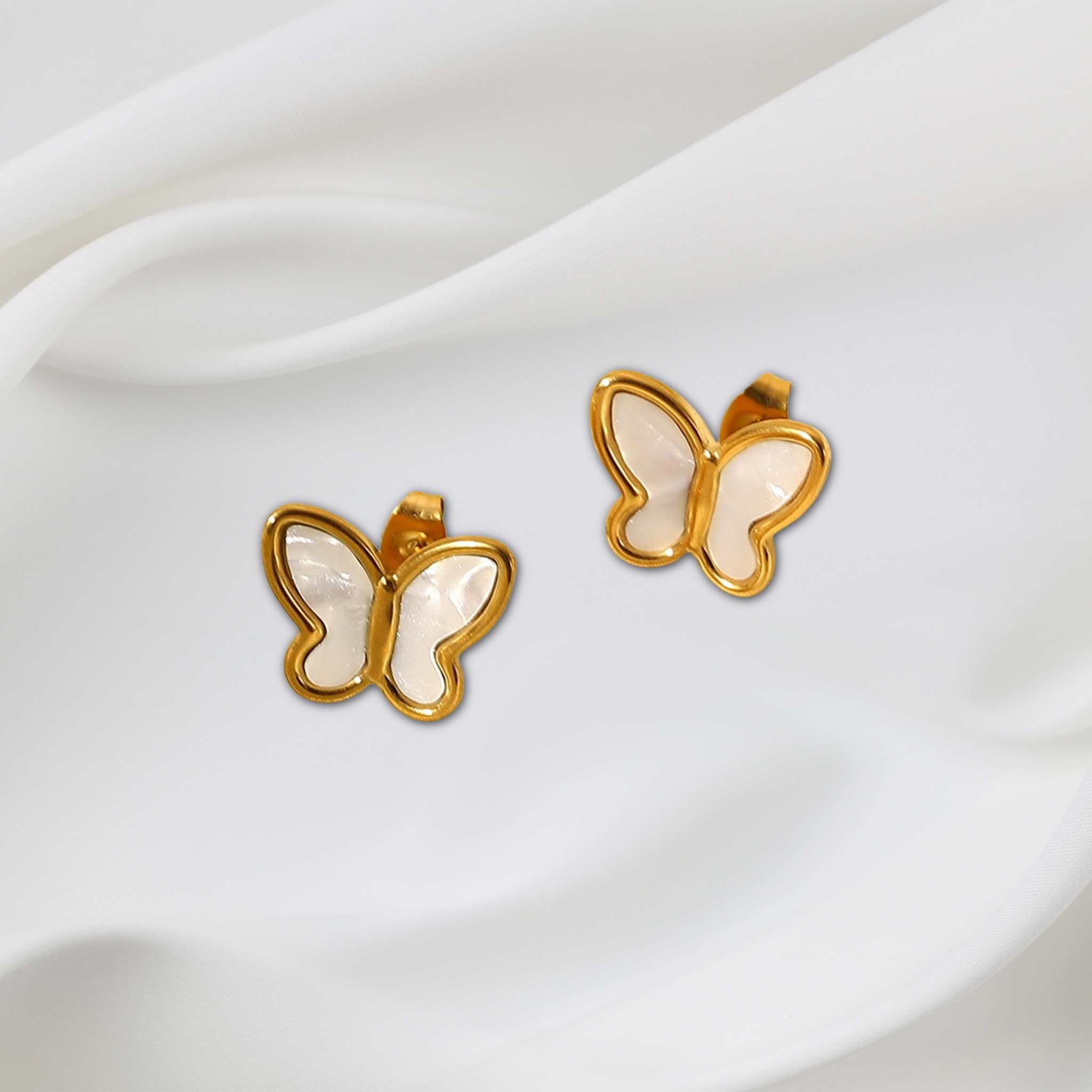 BUTTERFLY STUDS