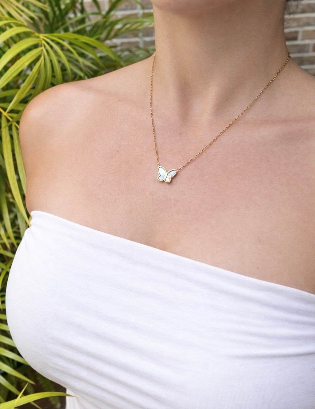 BUTTERFLY NECKLACE