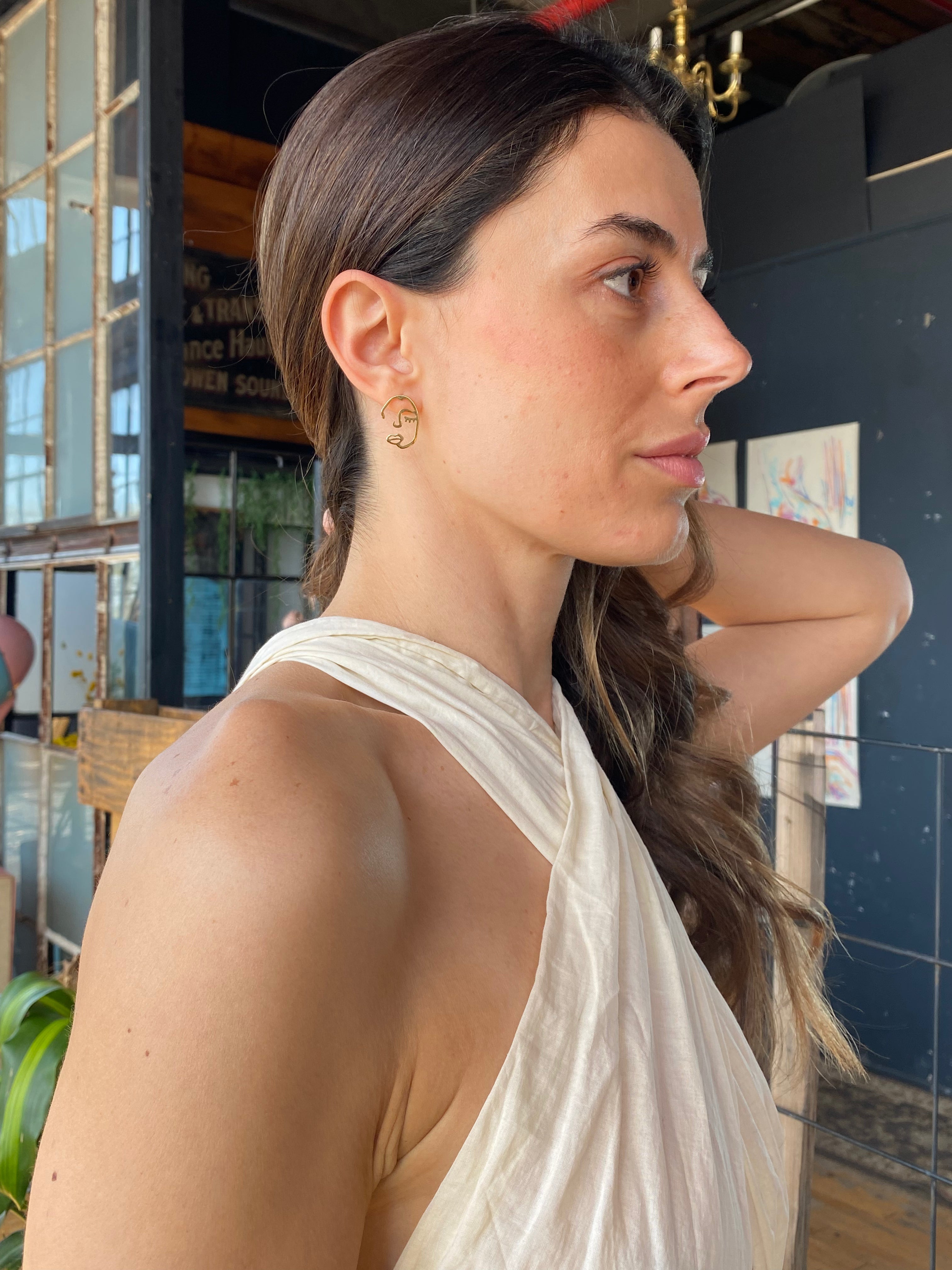 MAIA STUDS