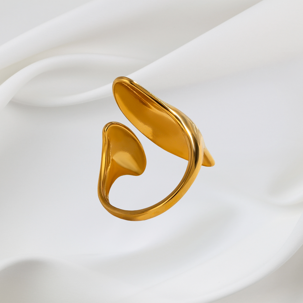 IVY RING