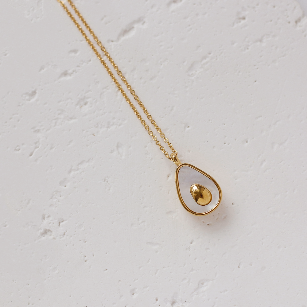 AGUACATE NECKLACE